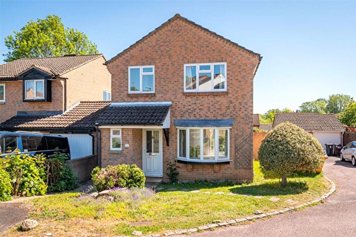 3 Bedroom Detached House To Rent In Sparrow Close, Wokingham, Berkshire, RG41