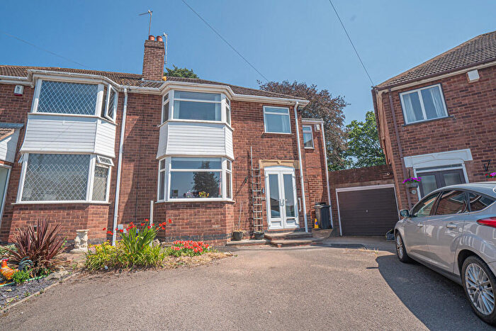 5 Bedroom Semi Detached House For Sale In Medcroft Avenue, Handsworth Wood, B20