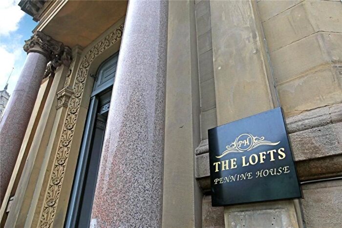 1 Bedroom Apartment To Rent In Well Street, Bradford, West Yorkshire, BD1