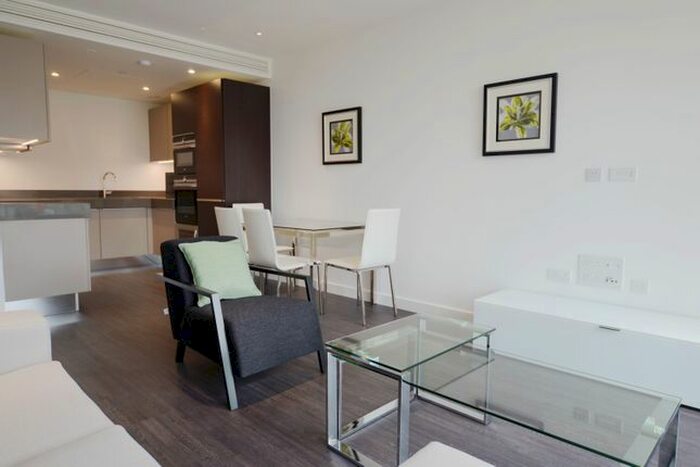 2 Bedroom Flat To Rent In Canter Way, London, E1
