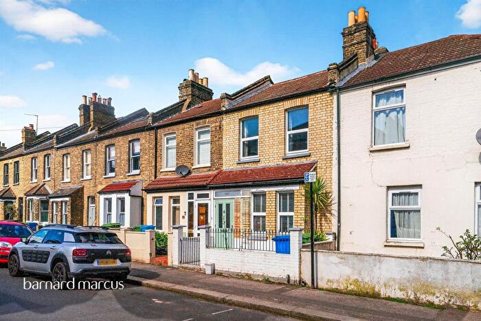 3 Bedroom Terraced House For Sale In Stuart Road, London, SE15
