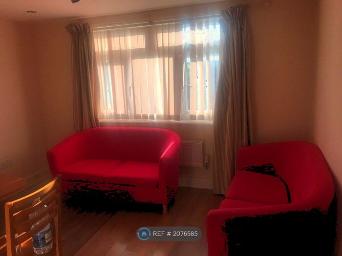 1 Bedroom Flat To Rent In Ilford, Ilford, IG3