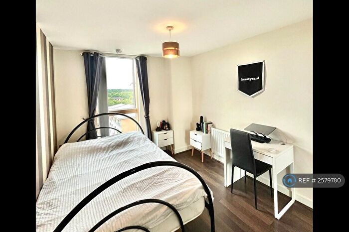 2 Bedroom Flat To Rent In Topaz House, Milton Keynes, MK9