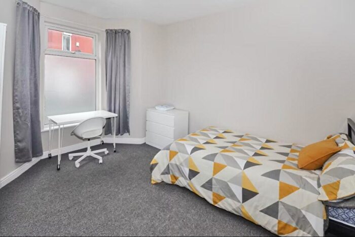3 Bedroom End Of Terrace House To Rent In Bed Hibbert Street, Rusholme, Manchester, M14
