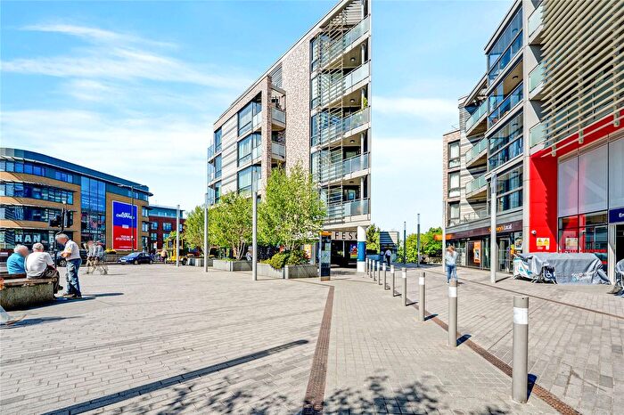 2 Bedroom Flat For Sale In London Road, Twickenham, TW1