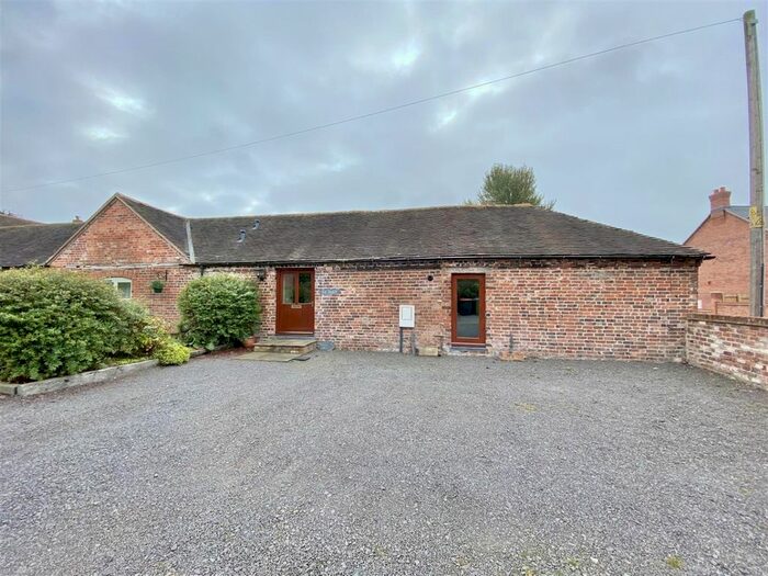 4 Bedroom Barn Conversion To Rent In Preston House Barns, Preston, TF6