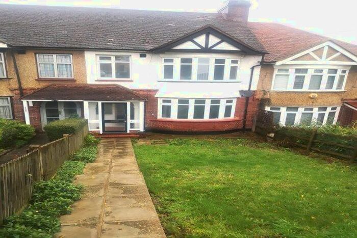 3 Bedroom Property To Rent In City Way, Rochester, ME1