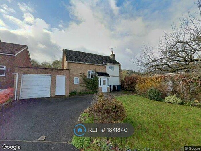 4 Bedroom Detached House To Rent In South Mill Close, Amesbury, Salisbury, SP4