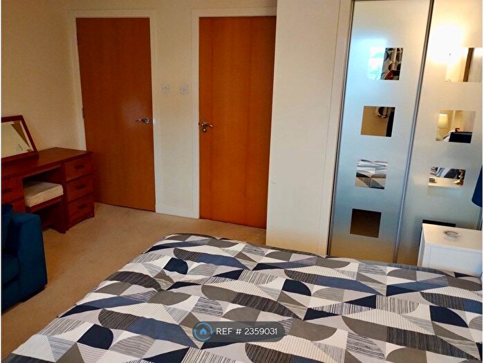 2 Bedroom Flat To Rent In Avenuepark Street, Glasgow, G20
