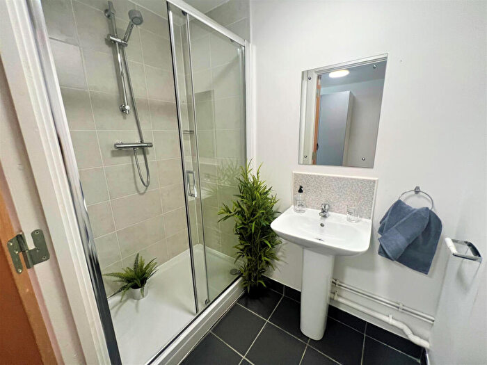 4 Bedroom Private Halls To Rent In Tudor Road, Leicester, LE3