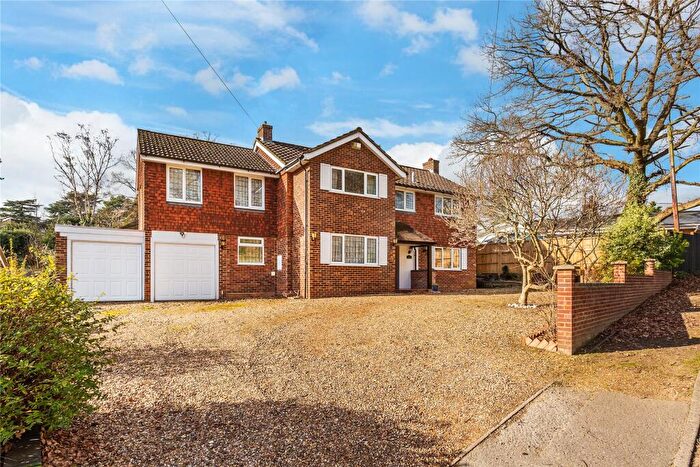 5 Bedroom Detached House For Sale In Court Green Heights, Woking, GU22