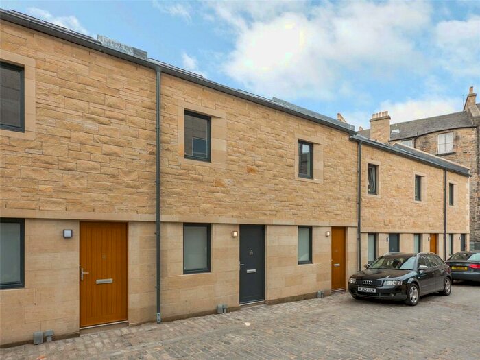 2 Bedroom Flat To Rent In Broughton Street Lane, Edinburgh, EH1