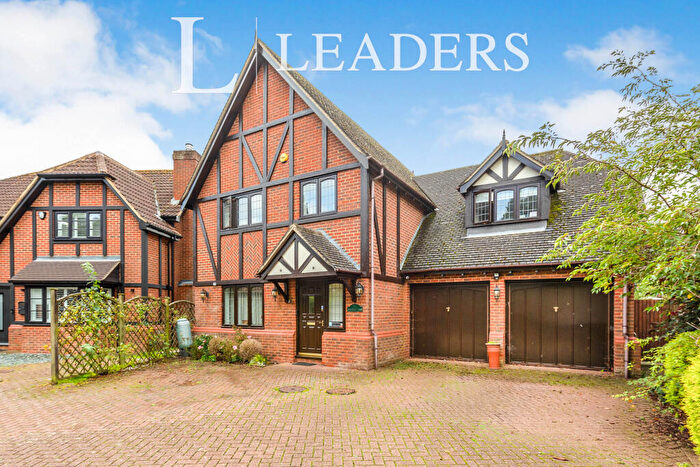 4 Bedroom House To Rent In Broughton Road, Milton Keynes Village, MK10