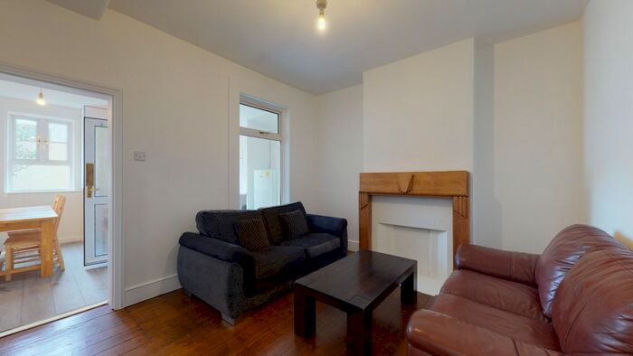 2 Bedroom Flat To Rent In Haydons Road, London SW19