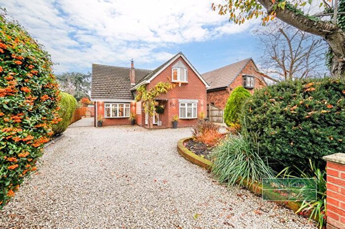 4 Bedroom Detached House For Sale In Ferry Lane, Woodmansey, Beverley, HU17