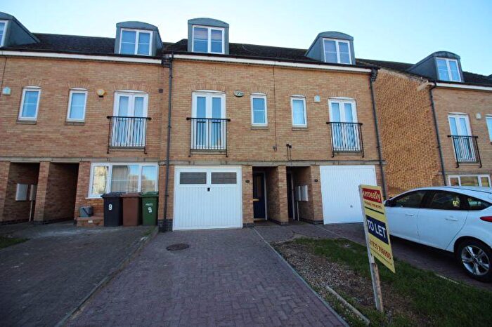 3 Bedroom Terraced House To Rent In Beaumont Way, Hampton Hargate, Peterborough, PE7