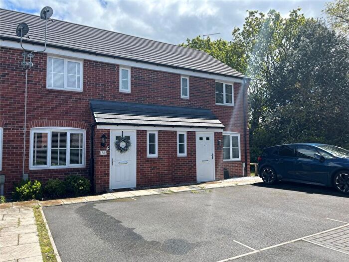 3 Bedroom Terraced House For Sale In Wolfscote Close, Oakwood, Derby, DE21