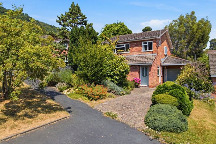 4 Bedroom Detached House For Sale In Pear Tree Close, Malvern, Worcestershire, WR14