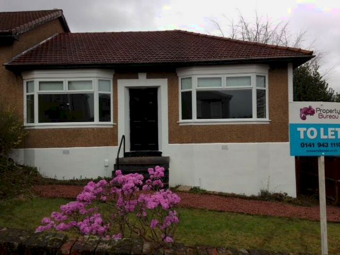 2 Bedroom Bungalow To Rent In Hillfoot Avenue, Bearsden, G61