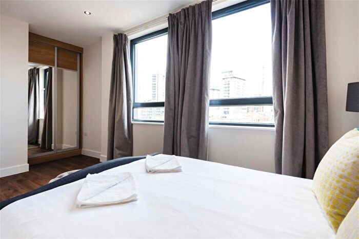 2 Bedroom Apartment To Rent In Back Church Lane, London, E1