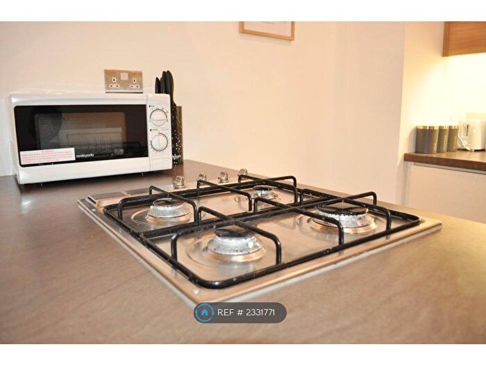 1 Bedroom Flat To Rent In Wager Street, London, E3