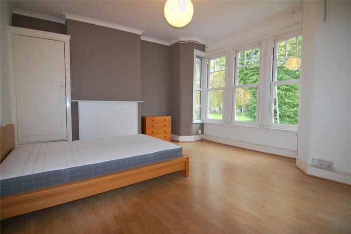 3 Bedroom Flat To Rent In Willoughby Road, Harringay, London N8