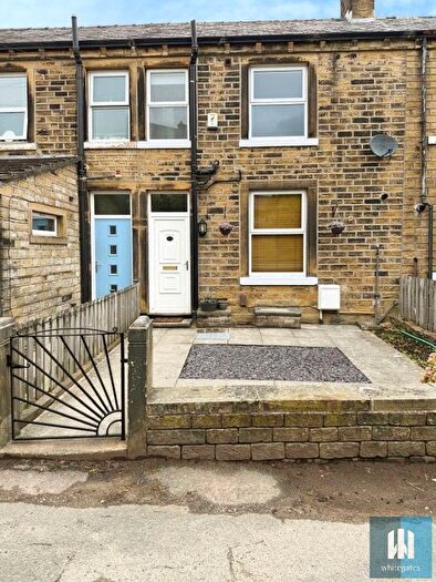 2 Bedroom Terraced House To Rent In Delph Lane, Netherton, Huddersfield, HD4