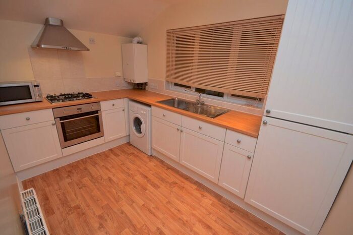 2 Bedroom Flat To Rent In Savernake Street, Swindon SN1