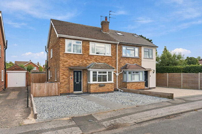 3 Bedroom Semi-Detached House For Sale In Chesterfield Drive, Burton Joyce, Nottingham, NG14