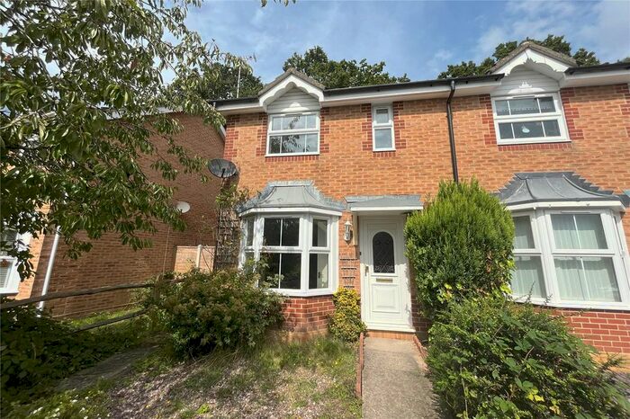 2 Bedroom End Of Terrace House To Rent In Severn Road, Maidenbower, Crawley, West Sussex, RH10