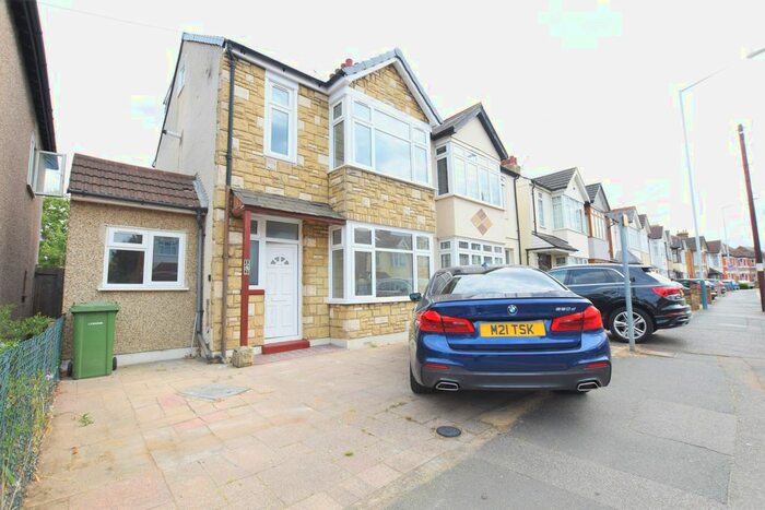 4 Bedroom Semi-Detached House To Rent In Heath Park Road, Heath Park, Romford, RM2