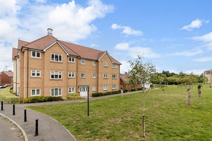 2 Bedroom Flat For Sale In Kensington Way, Polegate, BN26