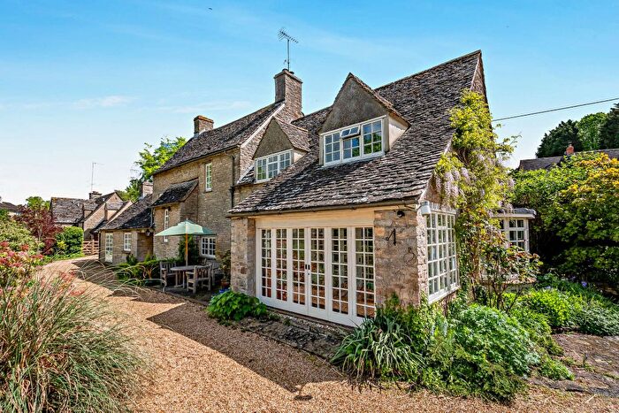 5 Bedroom Detached House For Sale In Boot Street, Stonesfield, Witney, Oxfordshire, OX29