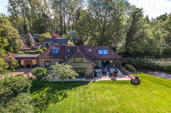 4 Bedroom Barn Conversion For Sale In Henfords Marsh, Warminster, BA12