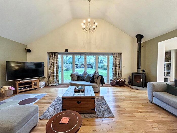 4 Bedroom Detached Bungalow For Sale In Lyng, NR9