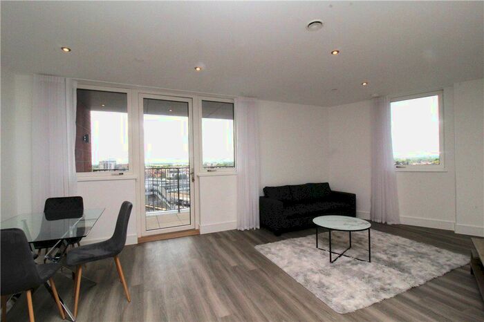 2 Bedroom Flat To Rent In Healum Avenue, Southall, UB2