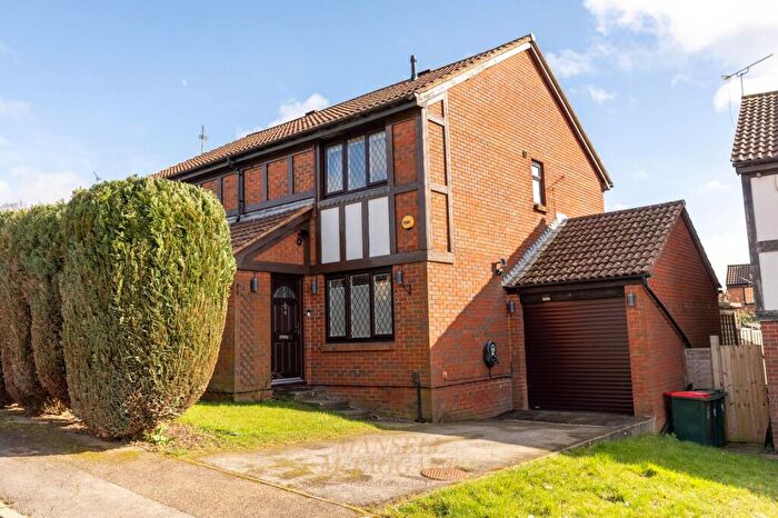 3 Bedroom Semi-Detached House For Sale In Thorndyke Close, Crawley, RH10