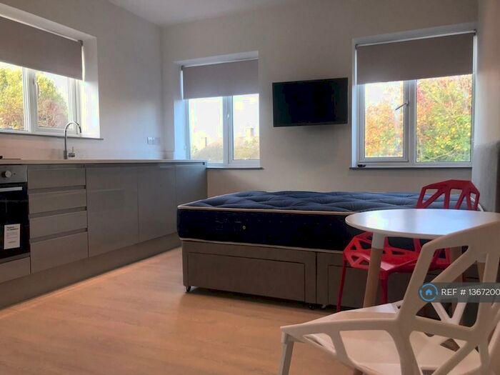 Studio To Rent In Whittington Way, Pinner, HA5