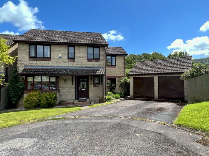 4 Bedroom Detached House For Sale In Borough Close, Kings Stanley, Stonehouse, GL10