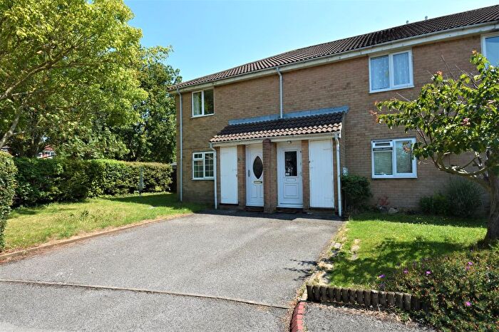 1 Bedroom Terraced House To Rent In Falcon Close, Fareham, Hampshire, PO16