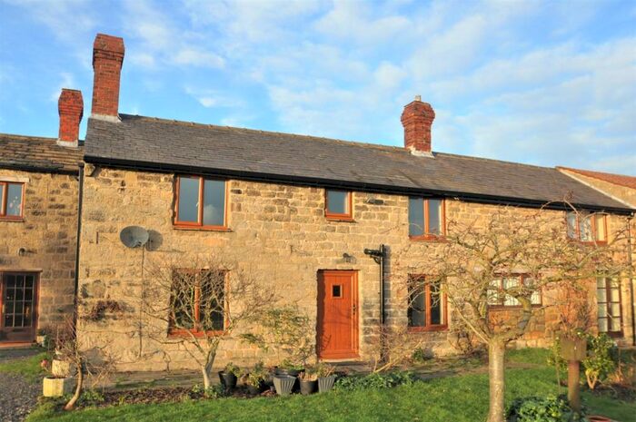 2 Bedroom Cottage To Rent In Whinmoor Nook Farm, York Road, Leeds, West Yorkshire, LS15