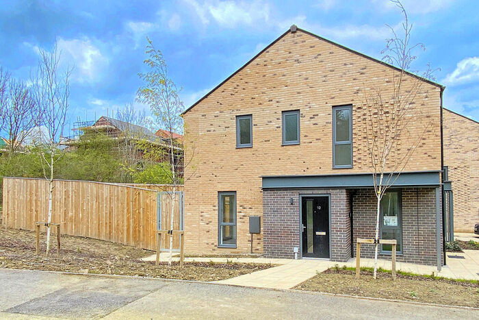 2 Bedroom Semi-Detached House To Rent In Redmires Grove, Harrogate, HG3