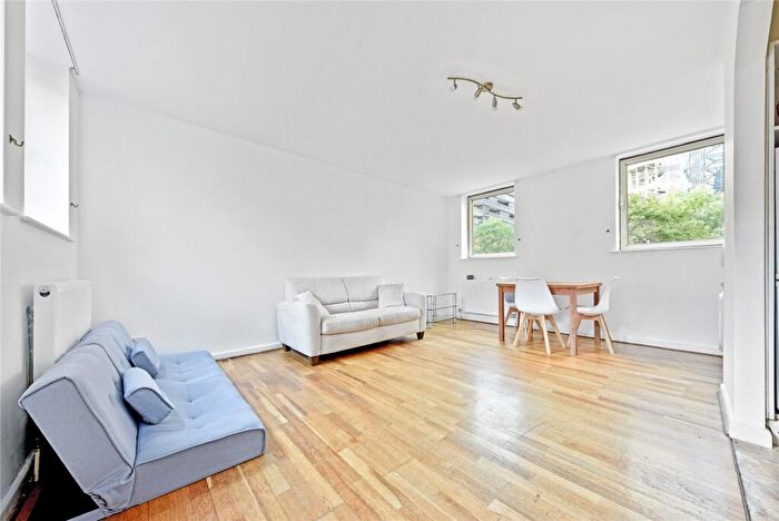2 Bedroom Flat To Rent In Cape Yard, Wapping, E1W