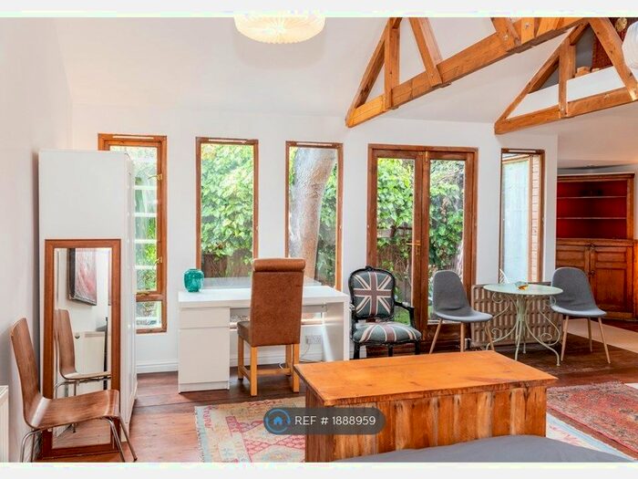 1 Bedroom Bungalow To Rent In Second Avenue, London, W3