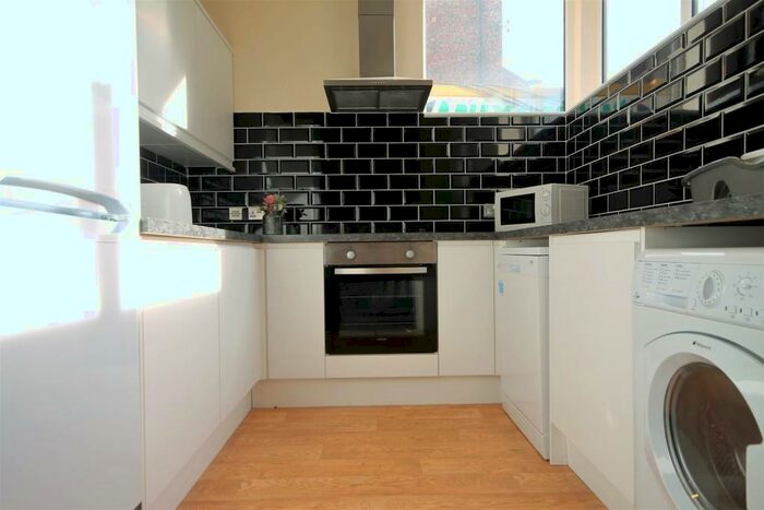 3 Bedroom Apartment To Rent In Casa Central, North Street East, NE1