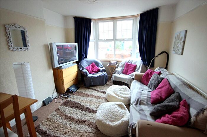 4 Bedroom Terraced House To Rent In Muller Road, Horfield, Bristol, BS7