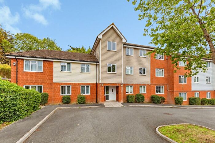 2 Bedroom Flat For Sale In Redwell Road, Paignton, TQ3