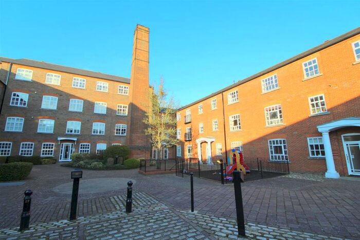 2 Bedroom Apartment To Rent In Milliners Court, Lattimore Road, St Albans, Herts, AL1