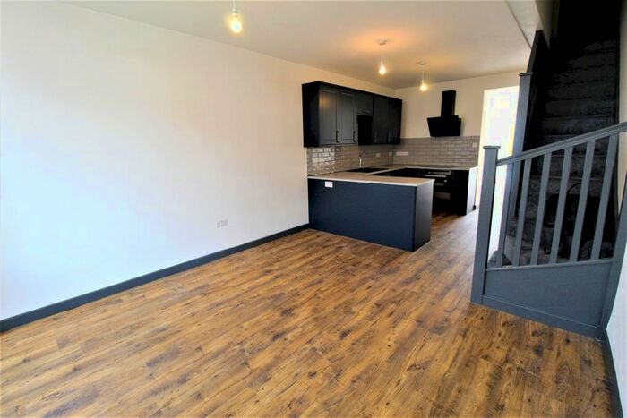 5 Bedroom Terraced House To Rent In Kent Road, Grays, RM17