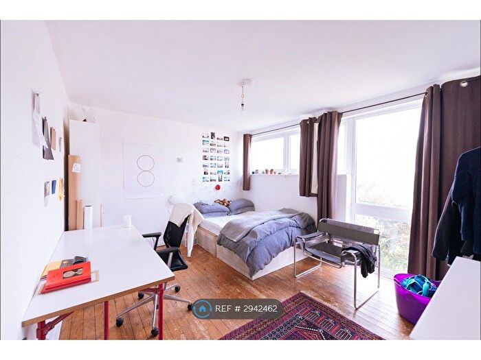 4 Bedroom Semi-Detached House To Rent In Flodden Road, London, SE5